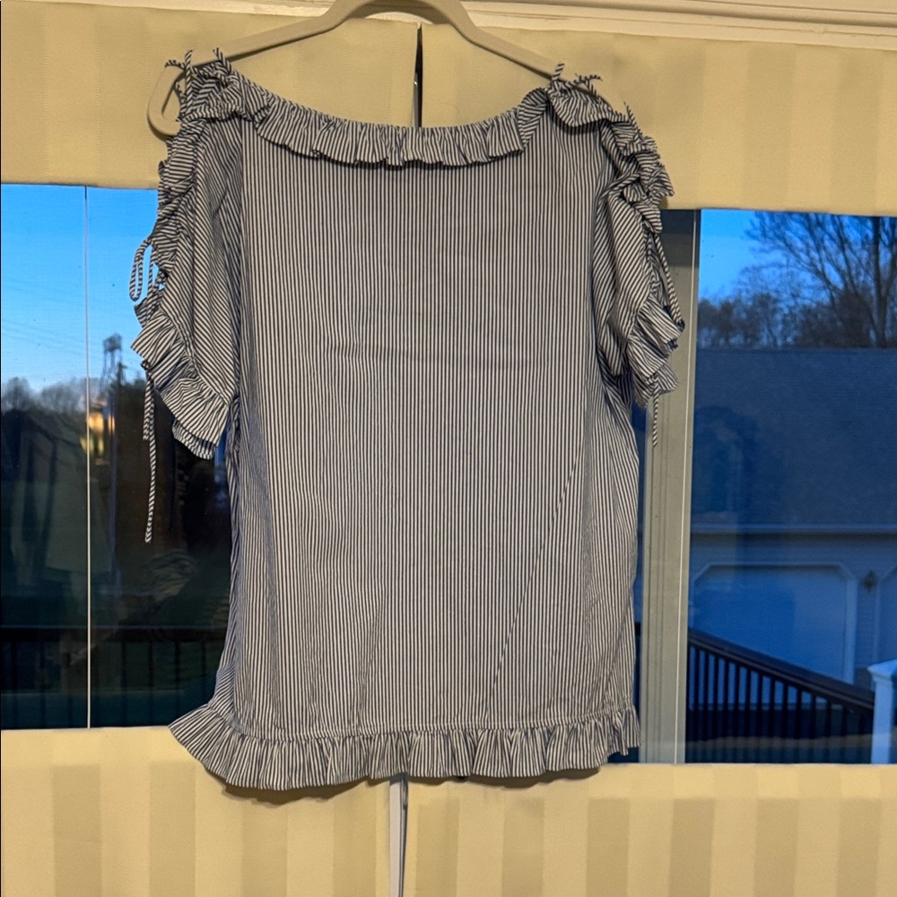 Market & Spruce Navy and White Ruffle Blouse